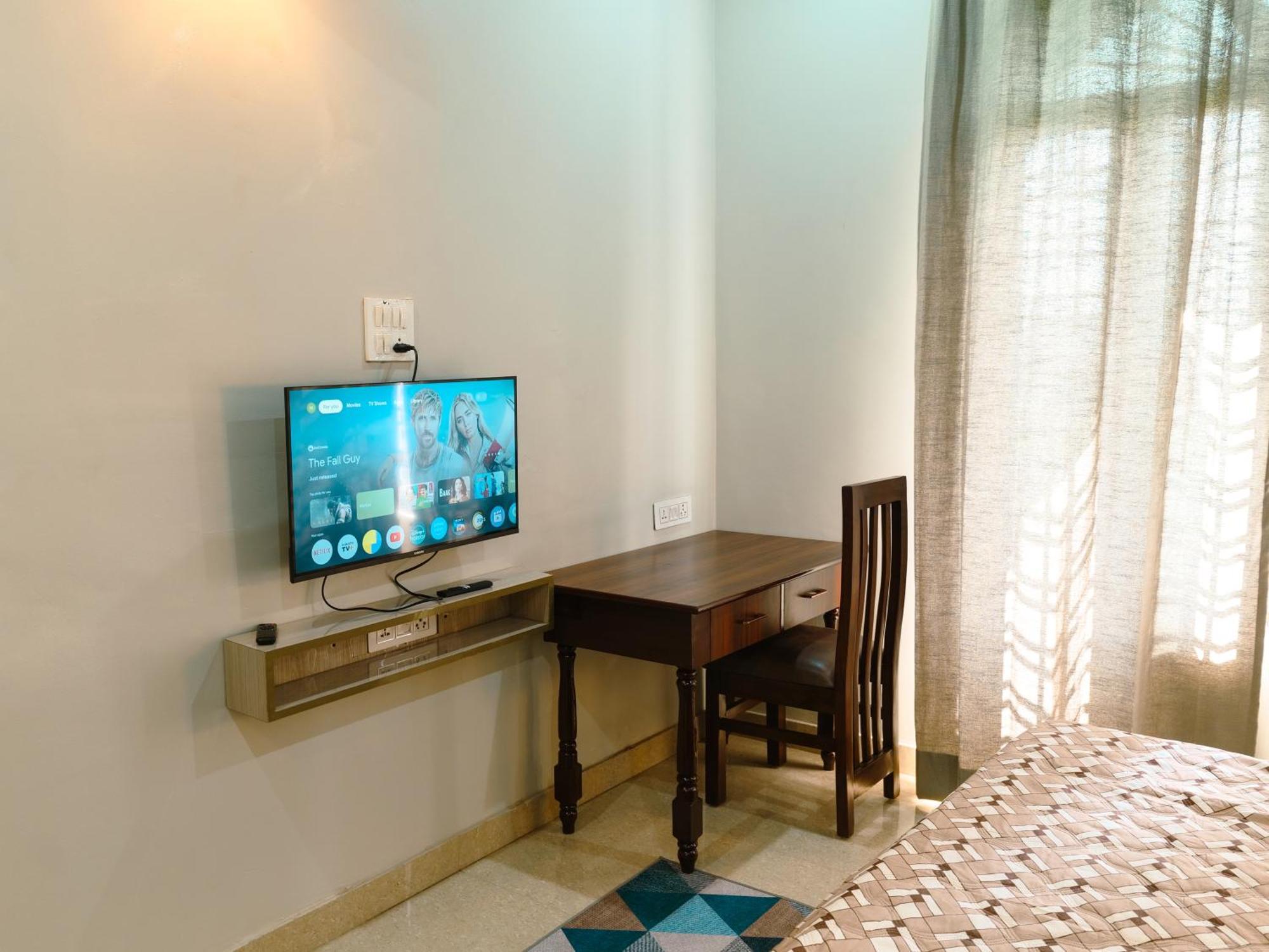 Hoztel Jollygrrant Doon Hostel Rāni Pokhri Buitenkant foto