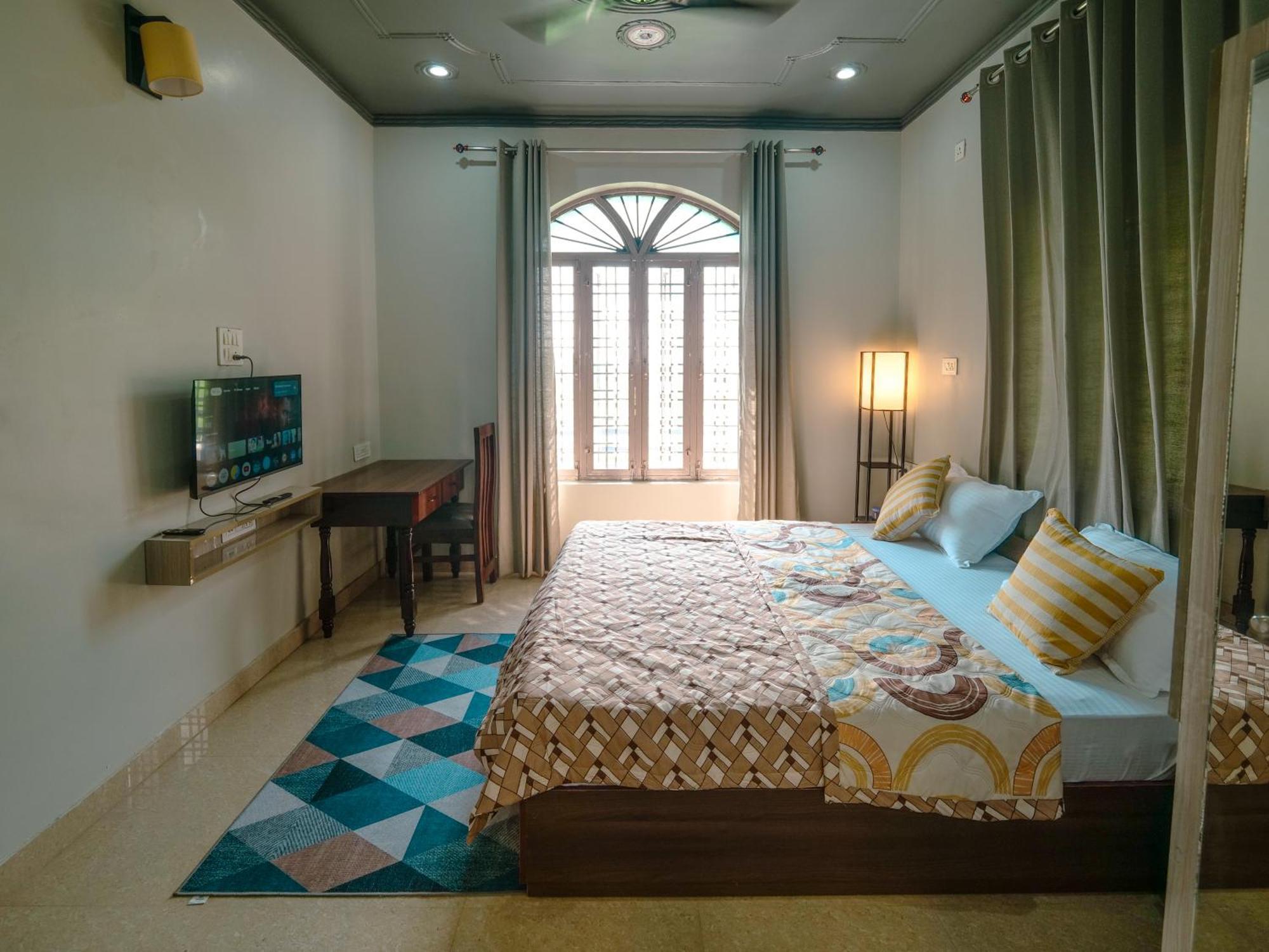 Hoztel Jollygrrant Doon Hostel Rāni Pokhri Buitenkant foto