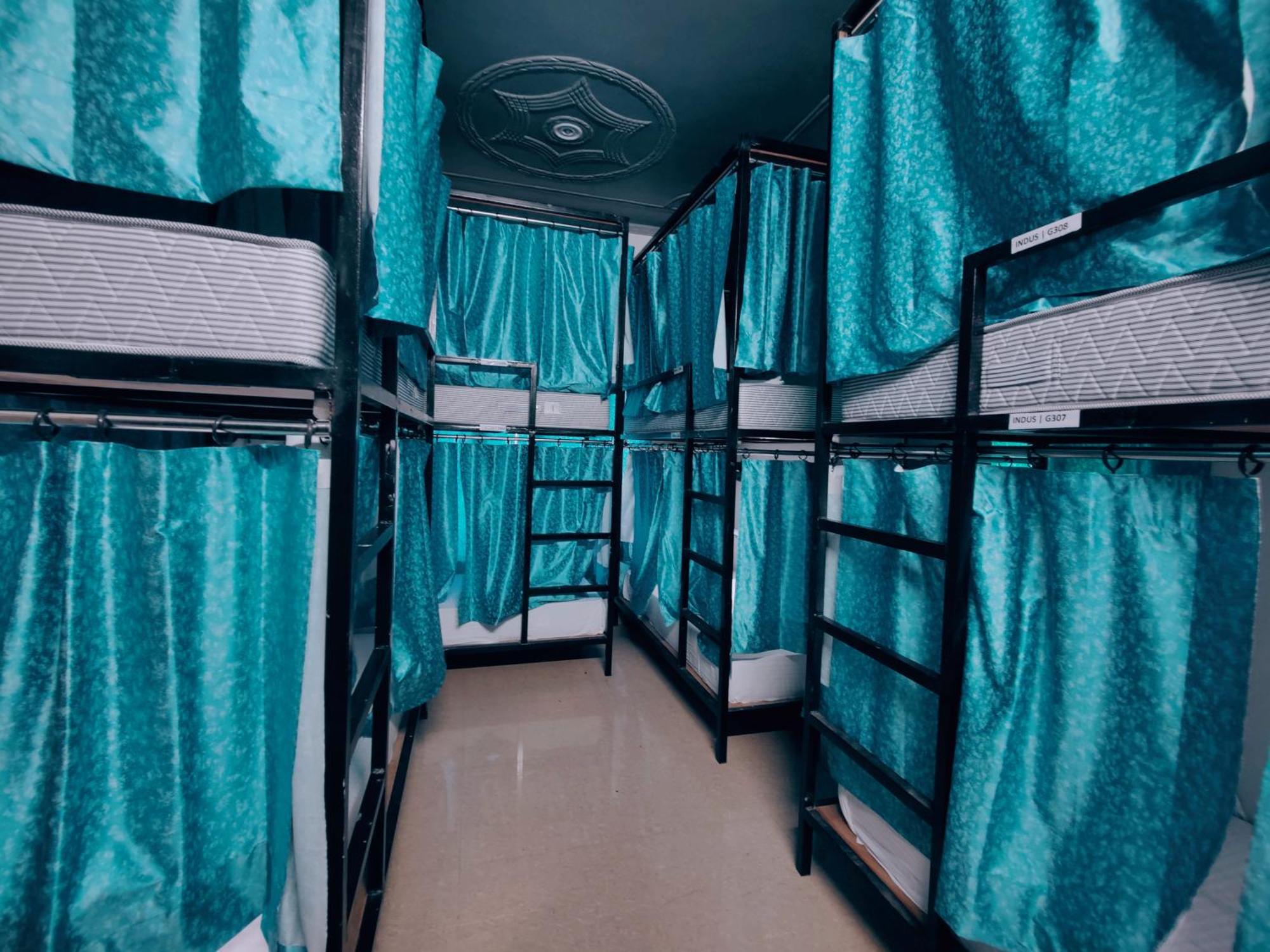 Hoztel Jollygrrant Doon Hostel Rāni Pokhri Buitenkant foto